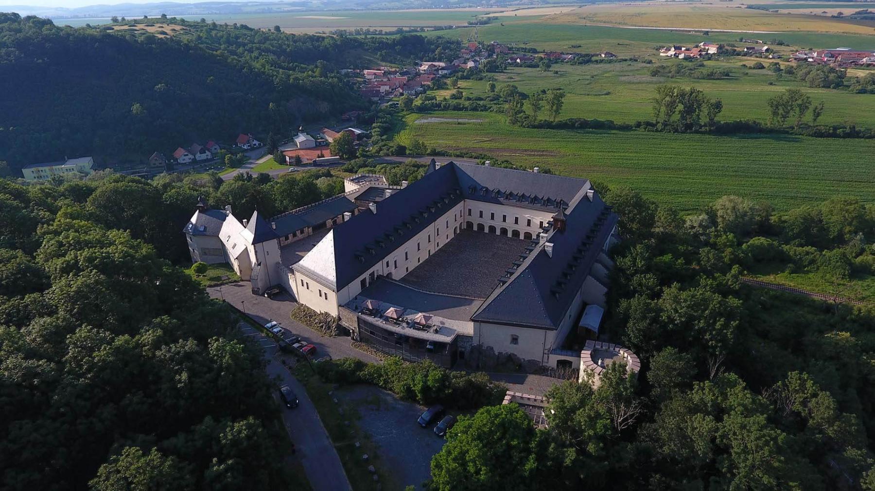 Manually added from URL: https://www.grandviglas.com/img/gallery/29-156.jpg