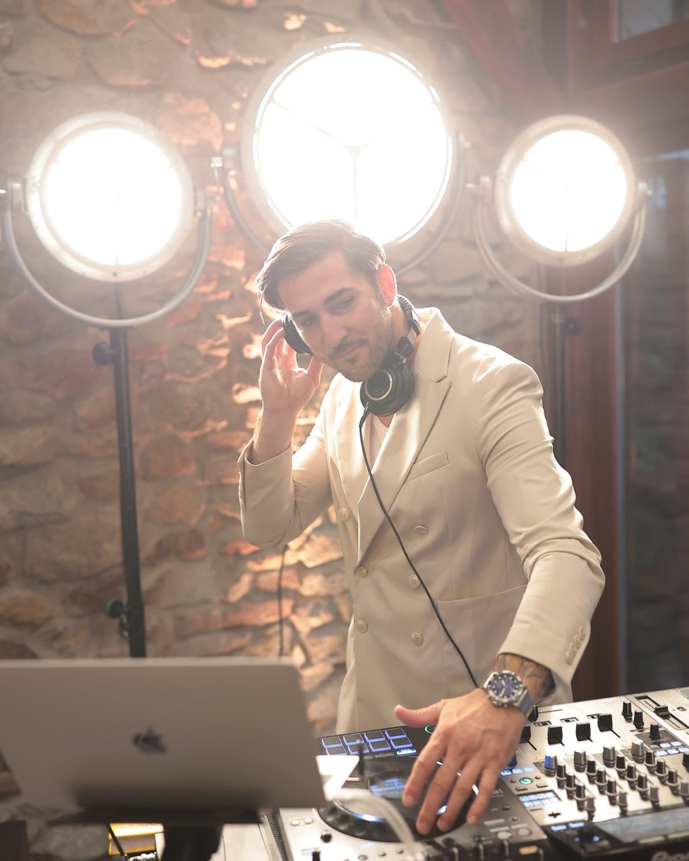 Manually added from URL: https://scontent-prg1-1.xx.fbcdn.net/v/t39.30808-6/468107808_18034450073337854_1986273905974052530_n.jpg?_nc_cat=110&ccb=1-7&_nc_sid=13d280&_nc_ohc=5ejBftk-MmAQ7kNvwEeVAvD&_nc_oc=Adm8EMaj9N4WGTAfFSEgaWpGTd77VwyvJzj32v0-aNJsUZSjJzhn5CzX91eGdhdXTmw&_nc_zt=23&_nc_ht=scontent-prg1-1.xx&_nc_gid=C0-zOy0v2tUcGy_TCW4RPw&_nc_ss=8&oh=00_AfzZO8SgmsS0p_4fLOCCfEfmpiDI6HZjvqHHcM-cs1OKRw&oe=69BB9FDA