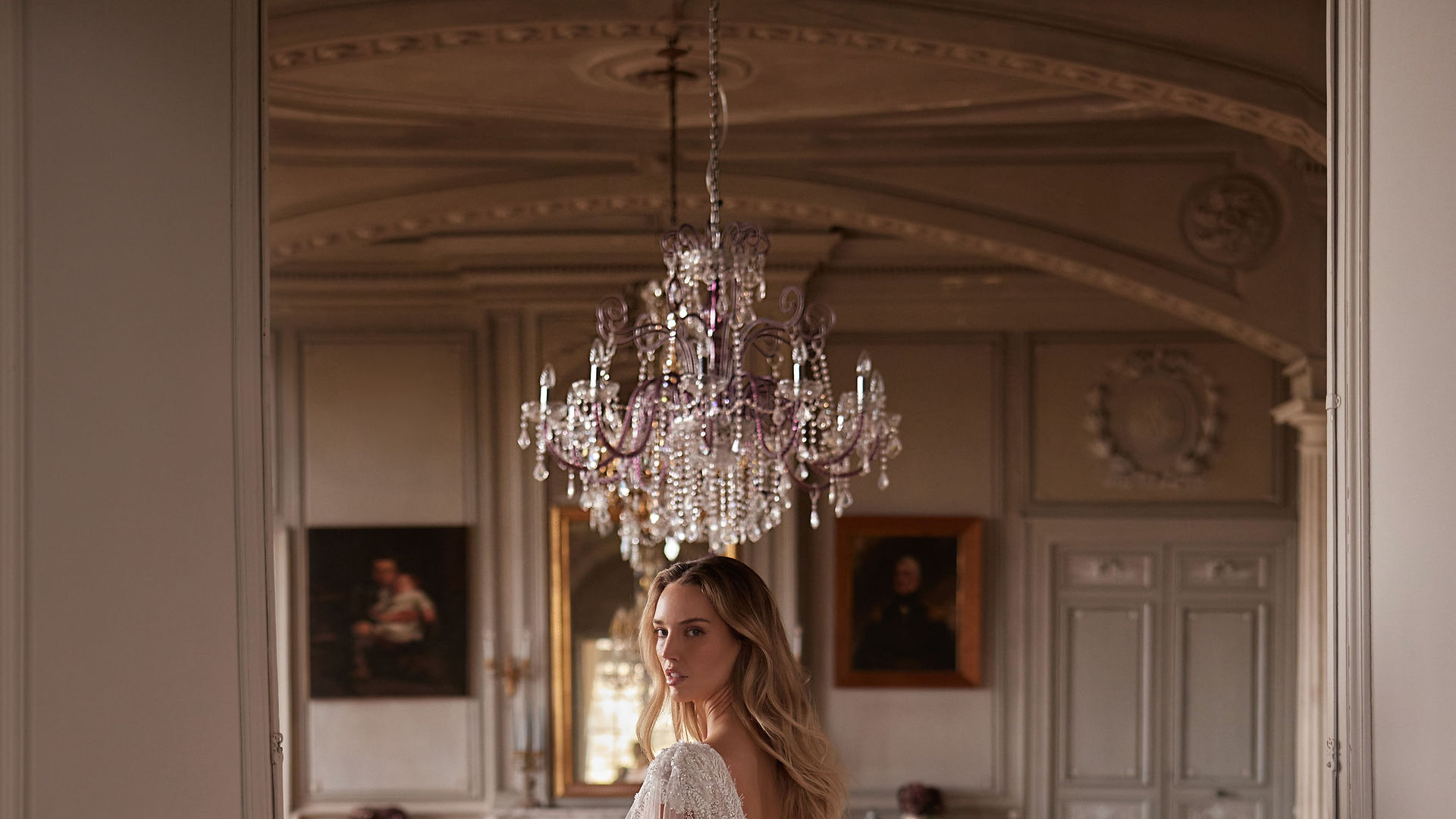 Scraped from website: https://www.andreasalon.sk/galeria