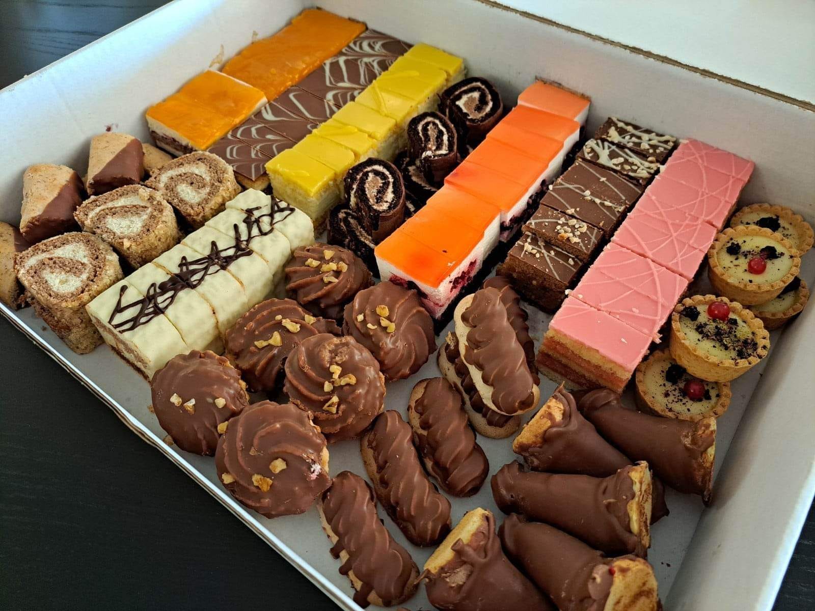 Manually added from URL: https://scontent-prg1-1.xx.fbcdn.net/v/t39.30808-6/494034286_1304835274983188_3884398863455628717_n.jpg?_nc_cat=100&ccb=1-7&_nc_sid=7b2446&_nc_ohc=70j5VfonnNQQ7kNvwGK09BW&_nc_oc=AdmEK1MJzCD_a2Y19CfmaZ7G3i0ubAHvE0Sa3mgiZyuslD5NGff2guvgeGFthLkDB6Q&_nc_zt=23&_nc_ht=scontent-prg1-1.xx&_nc_gid=sXG1H-pltjGxbTlSfiBFDQ&_nc_ss=8&oh=00_Afz9Pv-o3iKH_B5SlwfyUaTnlLRz6zKzbF0z5IWwaz5cJQ&oe=69BAFFB7