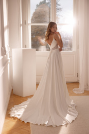 Manually added from URL: https://www.salondagmar.sk/pics/sekcia01_polozky_obrazky1/small/1742994235_3.jpg