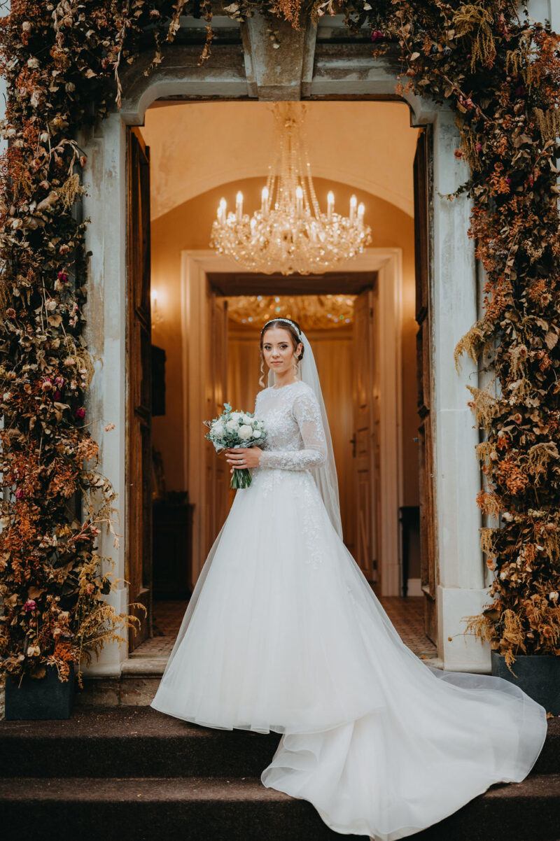 Manually added from URL: https://www.solastaphoto.sk/wp-content/uploads/2025/02/luckamiso-1215-800x1202.jpg