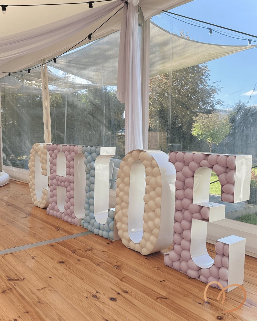 Manually added from URL: https://cdn.myshoptet.com/usr/www.miloore.sk/user/articles/images/svietiace-pismena-chloe-miloore-lights-3.webp.png