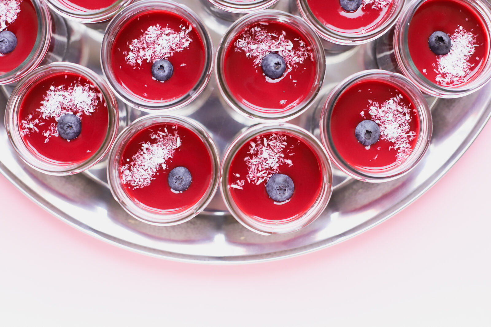 Manually added from URL: https://portal.pribehsvadby.sk/wp-content/uploads/2025/06/giraffe-bakery-wedding-30.jpg