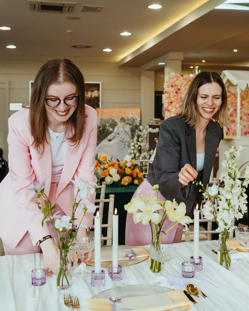 Manually added from URL: https://scontent-prg1-1.xx.fbcdn.net/v/t51.75761-15/491453907_18401940028128968_8364739995287916072_n.jpg?_nc_cat=100&ccb=1-7&_nc_sid=13d280&_nc_ohc=81Lj0h4j3hsQ7kNvwFR40wb&_nc_oc=AdkGTidQSPKeoYl2lLZvycYyT9kBqDXdZhkOjjtE6CWrt_-g3u5-T8_-MSchrXIR4sY&_nc_zt=23&_nc_ht=scontent-prg1-1.xx&_nc_gid=Hetd-mATZH-1DqMdKXEuaA&_nc_ss=8&oh=00_AfywdcFSS--8MLnZ8zDCrAM7dDNaWQKZF0GEz2rq2DSM6Q&oe=69BAE589