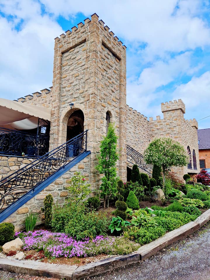 Manually added from URL: https://scontent-prg1-1.xx.fbcdn.net/v/t39.30808-6/494227668_1306665831466799_6776316811250586898_n.jpg?_nc_cat=106&ccb=1-7&_nc_sid=7b2446&_nc_ohc=jqhg0fcyRyYQ7kNvwG1bdPn&_nc_oc=AdmaiLa2xepsr4TxGh9ozgapp2Ap414Wd5ReoAHqsSawYqbZ4ozHber9upAj44Ndhwo&_nc_zt=23&_nc_ht=scontent-prg1-1.xx&_nc_gid=Cj2HsTC6JhjHW-HZb5L1OA&_nc_ss=8&oh=00_AfwuQL_2mChFySg_HQu_wW-SOLCtBOISOI6hSZdrGGsjIw&oe=69BAFF63