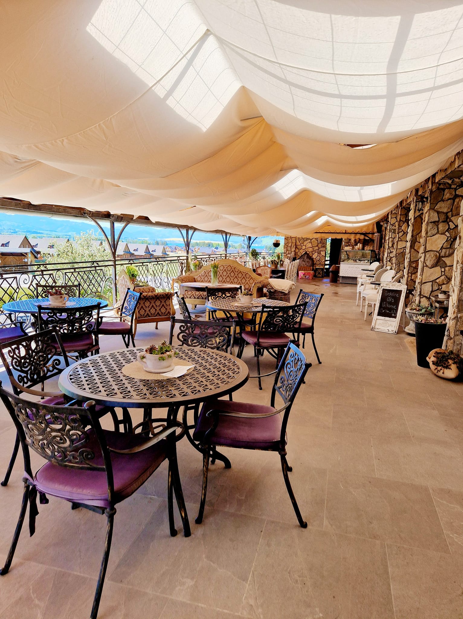 Manually added from URL: https://scontent-prg1-1.xx.fbcdn.net/v/t39.30808-6/494752173_1306574188142630_445500783579115947_n.jpg?_nc_cat=108&ccb=1-7&_nc_sid=7b2446&_nc_ohc=T0F8JEXs8GEQ7kNvwFg9end&_nc_oc=Adn64TvG7nrzBIfdj4mGxASg0fx9upmGQX_ESffIoNsa8Nvrc4TUxZuenBjC9RAgkoo&_nc_zt=23&_nc_ht=scontent-prg1-1.xx&_nc_gid=jAcHhLI3ORezTN118RGXQw&_nc_ss=8&oh=00_AfwIK8106mTD5Fk0g5TJwxIWuDdJ5TtYk9QsUxCo9xSD2A&oe=69BB00ED