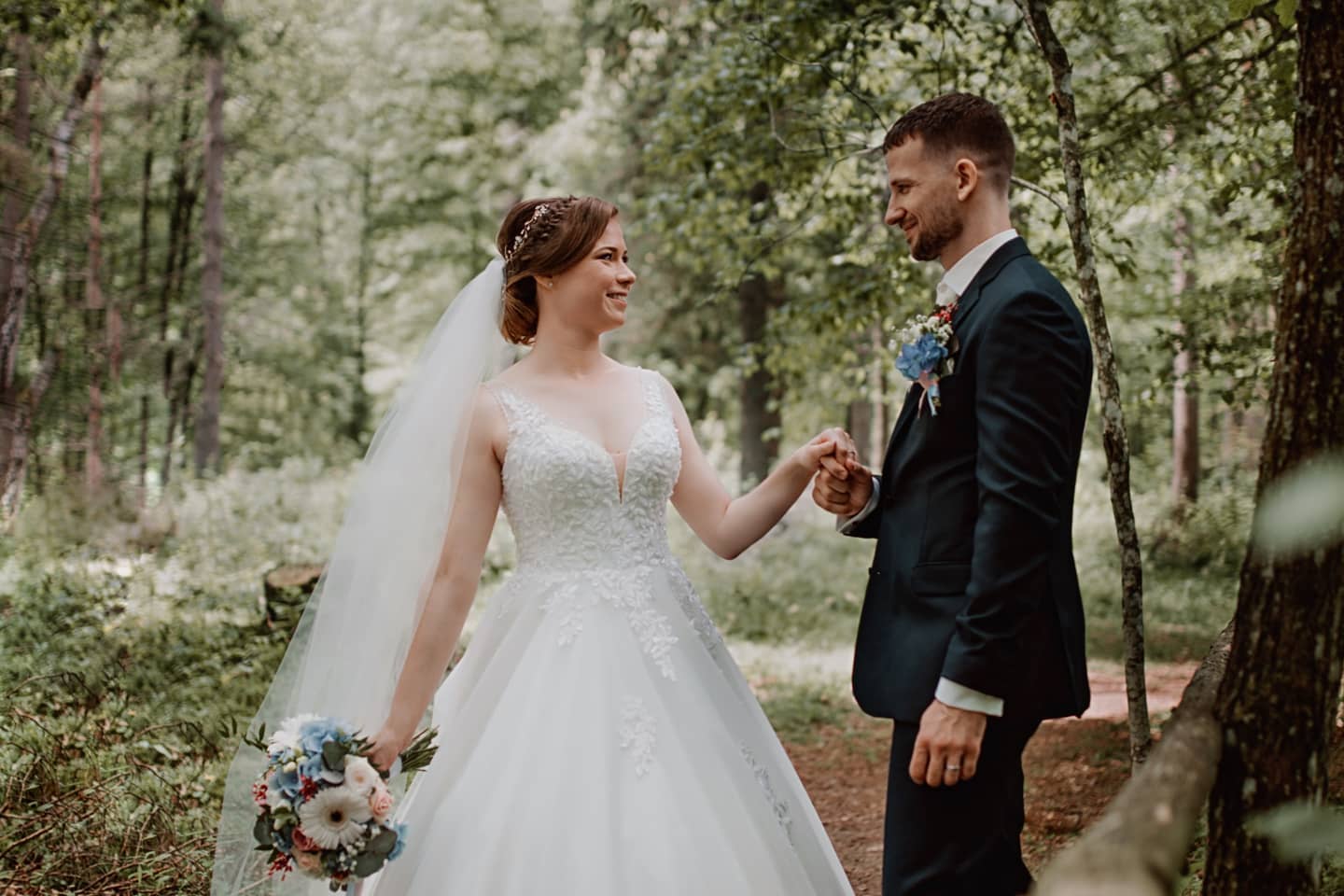 Manually added from URL: https://scontent-prg1-1.xx.fbcdn.net/v/t1.6435-9/117710595_2622776984654010_6778853666572546049_n.jpg?_nc_cat=107&ccb=1-7&_nc_sid=06a7ca&_nc_ohc=8v6MApcS2UYQ7kNvwHcPzWT&_nc_oc=AdkOUfGtuE_6psae-9jfTlr79Mzz5bbChnBsDPJ7FFLKwSL_w2IZ6MaYUqbeRQtlXNE&_nc_zt=23&_nc_ht=scontent-prg1-1.xx&_nc_gid=QCMge8U5Xg-a9IZrwyV_6g&_nc_ss=8&oh=00_AfxX6u-NkkBvby1f7jtNEARQTzSHh9cnhauh5FAnkX_G9Q&oe=69DD4559