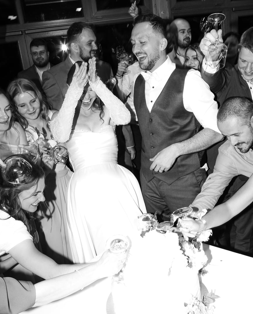 Manually added from URL: https://scontent-prg1-1.xx.fbcdn.net/v/t51.75761-15/502759225_18503452048028204_4266685308965752004_n.jpg?_nc_cat=103&ccb=1-7&_nc_sid=13d280&_nc_ohc=yDxhwjW7eCcQ7kNvwHDNXvw&_nc_oc=AdkZ7bRymRPgoQ8Z5QN2RNU-CxcihW2IFQOLnFF7mroQjX1Klzir8r0WHqXtkDztxG0&_nc_zt=23&_nc_ht=scontent-prg1-1.xx&_nc_gid=0XzIJmE7UbtRB5FYXgWQWA&_nc_ss=8&oh=00_AfwDXRhiPUCHa-j0CS4iiHlhyqHkNzb7xv8FkMS7GavCxw&oe=69BB35D4