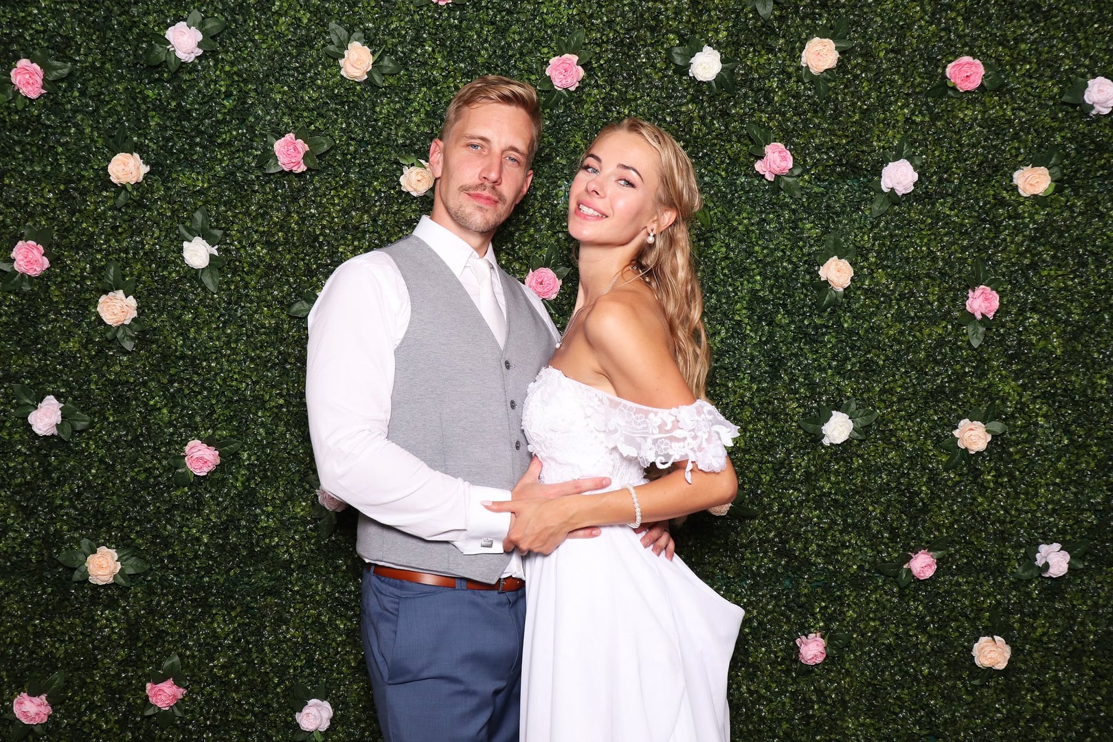 Manually added from URL: https://scontent-prg1-1.xx.fbcdn.net/v/t1.6435-9/120387573_2720226608250902_9205888152036536509_n.jpg?_nc_cat=107&ccb=1-7&_nc_sid=13d280&_nc_ohc=UW2R7bwNkocQ7kNvwFI2Mmc&_nc_oc=Admp7qDl5qYsAQbMKWjvVUVjiIZKN-PZ0H1vG2QscauhDsKEwvSGbCnpPkA2pDKC-gE&_nc_zt=23&_nc_ht=scontent-prg1-1.xx&_nc_gid=8V5PuLemT5ZgdDi2BKMFjg&_nc_ss=8&oh=00_AfxYFGGy6m0x7G9eFnKl-JxGa5PRaIKHcLKeHTjv5sPT9Q&oe=69DD459D