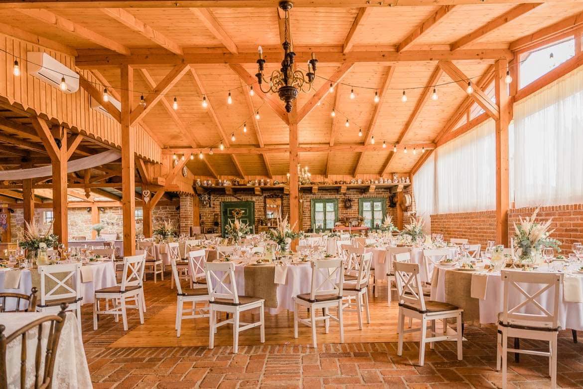 Manually added from URL: https://scontent-prg1-1.xx.fbcdn.net/v/t39.30808-6/484828510_1285472796277704_4578684405096688311_n.jpg?_nc_cat=104&ccb=1-7&_nc_sid=2a1932&_nc_ohc=-F89RJnMDNMQ7kNvwFLIuqC&_nc_oc=AdlpVg4oQFxGIsFennblXJ1DZ3Gl6MyWwkzbvOHB4KeYrUjItqR7bg_9hHkEgbHBA1Y&_nc_zt=23&_nc_ht=scontent-prg1-1.xx&_nc_gid=m9nSKvKUWdx-682Yk31-vw&_nc_ss=8&oh=00_AfzzKRMdS4dmitCDx0isERPBAUgQSyD7jQ3XLb4sCi_oQQ&oe=69BA1E0F