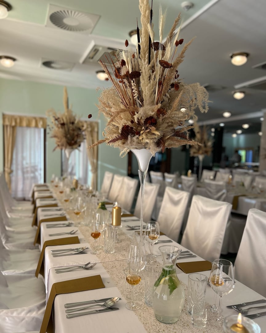 Manually added from URL: https://scontent-prg1-1.xx.fbcdn.net/v/t51.75761-15/463821829_18040727366172922_5388047070879944905_n.jpg?_nc_cat=111&ccb=1-7&_nc_sid=13d280&_nc_ohc=Z7M7GP-6ALEQ7kNvwFsC0u0&_nc_oc=AdmAIKyKd_W7Bv8fhCWU1jiQwq-oi476fHwl6qnJu-LcMyM1CFhoZgRo4pM_1gsKs6k&_nc_zt=23&_nc_ht=scontent-prg1-1.xx&_nc_gid=F433uTPcDOVuYhSeJYVDZQ&_nc_ss=8&oh=00_AfzUTGlYw3yYGIZBmNnhtnx-IQ_LDvr59sZX8dGxgock2A&oe=69BB59A6