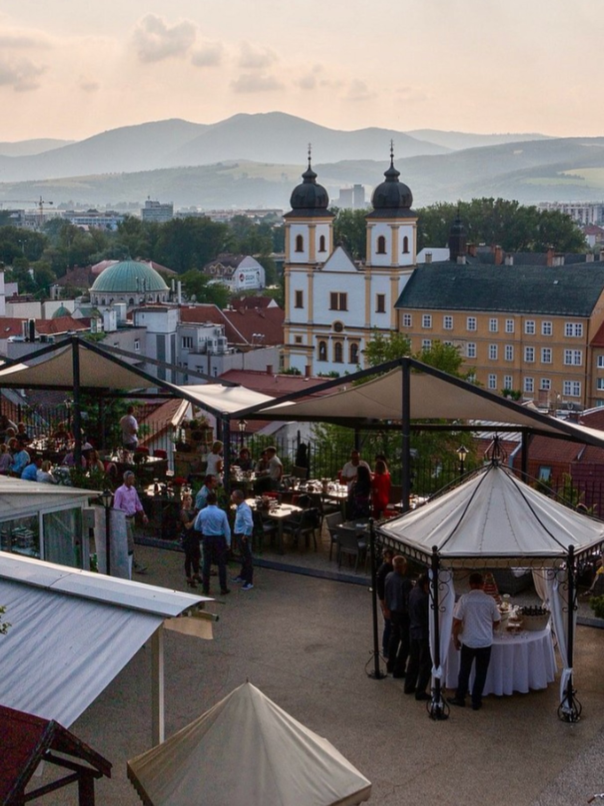 Manually added from URL: https://scontent-prg1-1.xx.fbcdn.net/v/t51.82787-15/631791827_18437102257119639_2558227087895770526_n.jpg?_nc_cat=103&ccb=1-7&_nc_sid=13d280&_nc_ohc=inve5eB8JCIQ7kNvwFKeslL&_nc_oc=AdnIbGku2UMb-plRB0ZxqE8aUw3Pp0WDEW6QcgNTsHGos7BnCQpEm91v0m5rrLl_b5s&_nc_zt=23&_nc_ht=scontent-prg1-1.xx&_nc_gid=Baz2HsQ5HKs_o-NcceSnrA&_nc_ss=8&oh=00_AfwTjrx7XDUYP1hLo4a8XDV-x8PkiQI1rU_OveJ5yCOWGg&oe=69BAE2FA