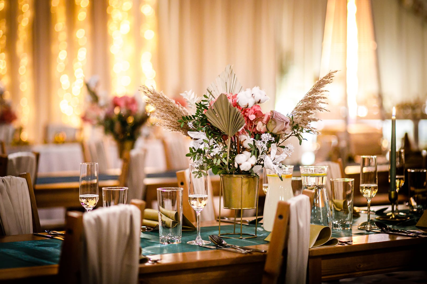 Manually added from URL: https://portal.pribehsvadby.sk/wp-content/uploads/2023/10/miesto-na-svadbu-chata-hradok-001.jpg